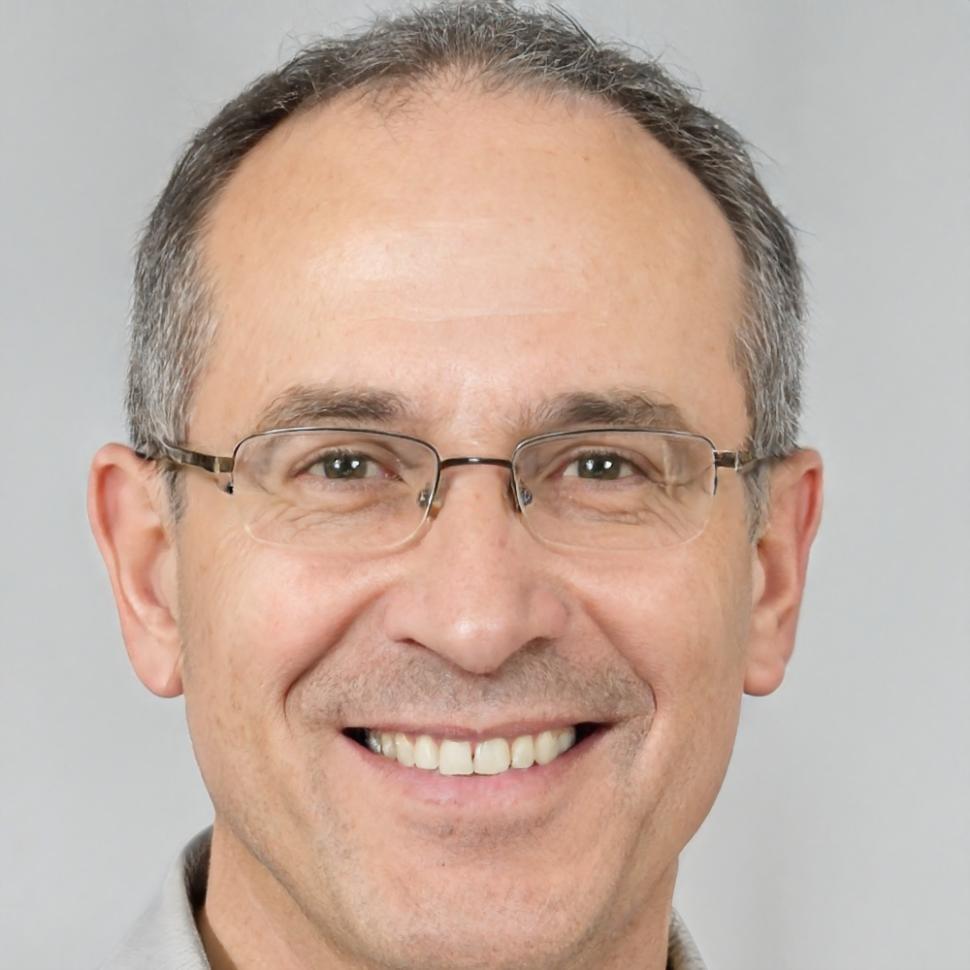 Portrait de Théodore Blanchard, formateur expert en analyse financière